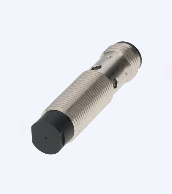 E2B-M12KN05-M1-B1